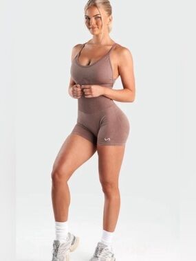 TLF Apparel Sculpt Seamless Scrunch Romper Strappy Crossover Scoop Neck Size XS